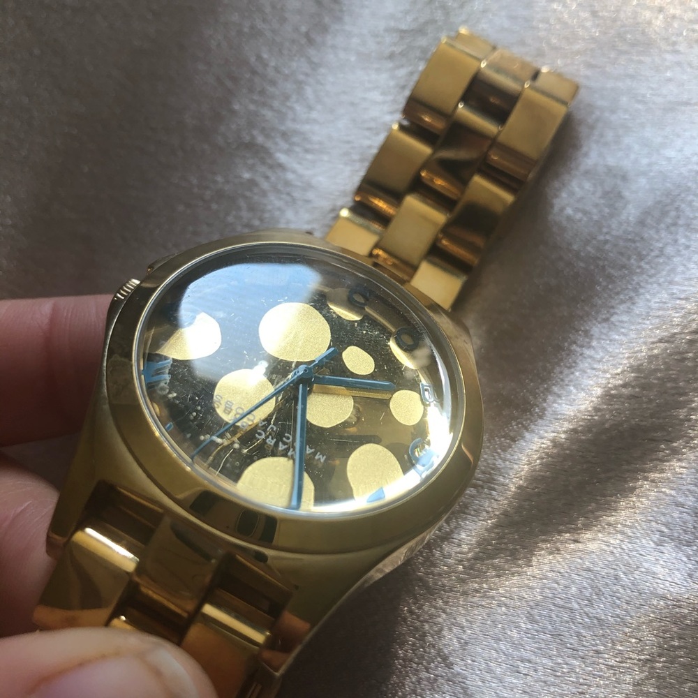 Marc Jacobs Gold Watch - Picture 3 of 8